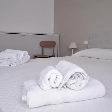 Homestay Casa Lighea - 200 Mt Dalla