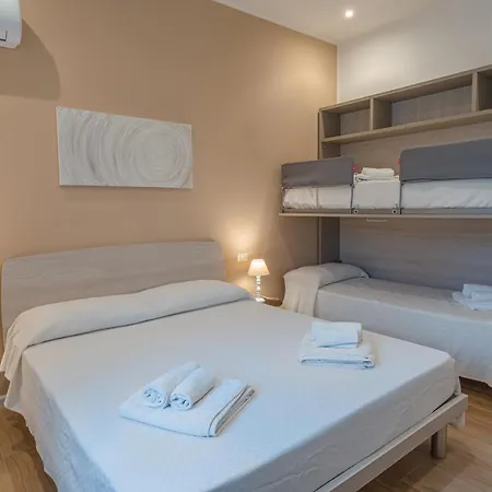 Homestay Casa Lighea - 200 Mt Dalla