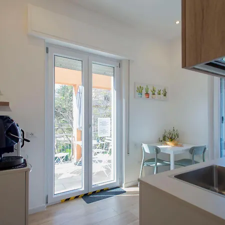 Casa Lighea - 200 Mt Dalla Проживание в семье