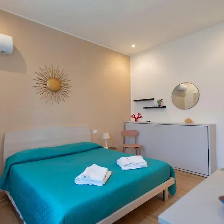 Casa Lighea - 200 Mt Dalla Проживание в семье