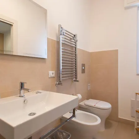 Casa Lighea - 200 Mt Dalla Проживание в семье Монделло