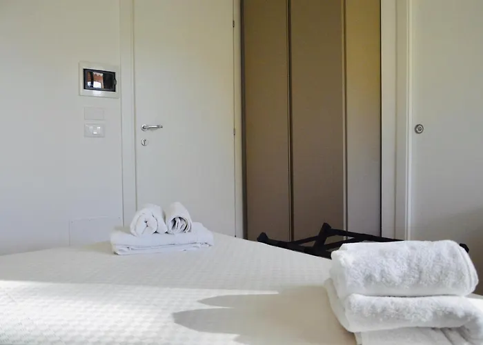 Homestay Casa Lighea - 200 Mt Dalla *