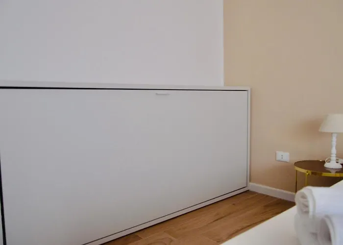 Homestay Casa Lighea - 200 Mt Dalla